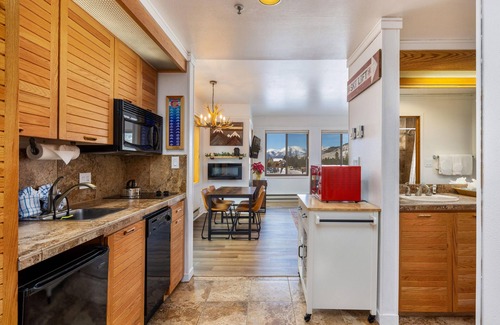 Mountain House Condo | Slopeside #2772