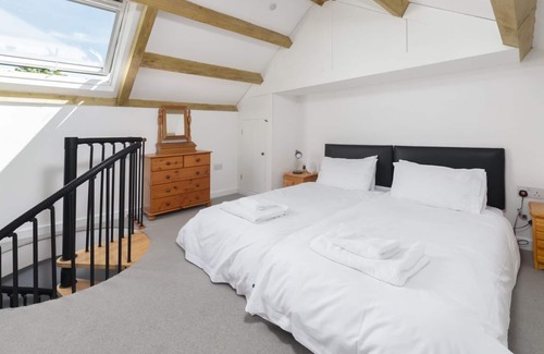 Ballasalla Cottage | Small, but perfectly formed encapsulates this one up, one down maisonette in the small village of Ba