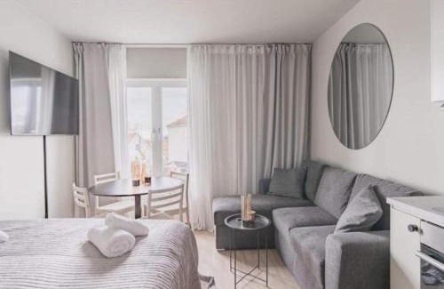 Hallevik House | Small Double Room in Sölvesborg