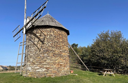 La Fagette Cottage | Small mill with garden, near windmills and turbines