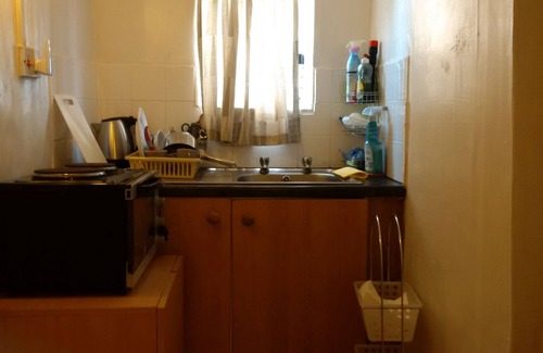 Tottenham Hale Apartment | SMALL STUDIO TO RENT