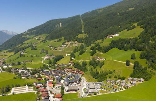 Bramberg am Wildkogel House | Smaragdresort Top 3.2 Happy Alps