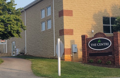 Huddleston Condo | Smith Mountain Lake Condo w/Loads of Amenities