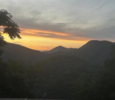 Hinasecho Hinase Ski Chalet | Smith's island Hut