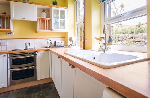 Sparrowpit Cottage | Smithy Cottage; comfortable 18th Century Cottage. In the Peak District Park