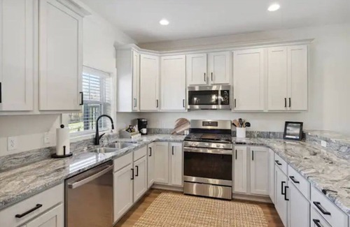 Sevierville House | Smoky Mountain Retreat/New/Game Room/Entire Place