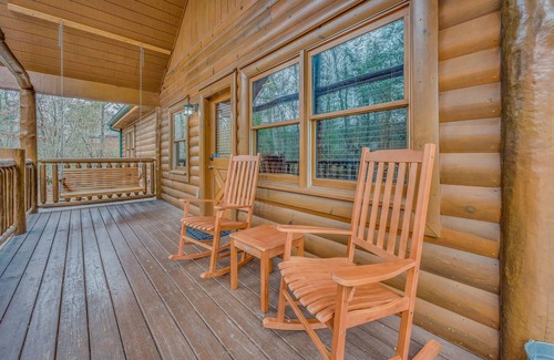 Cosby Cabin | Smoky Mtn Cabin: Indoor Pool, Theater, Game Room🏡