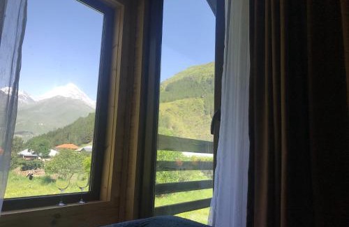 Kazbegi House | Sno Cottages Twins