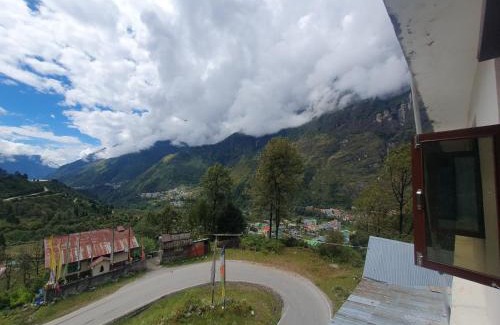 Lachung Hotel | Snow cap regency