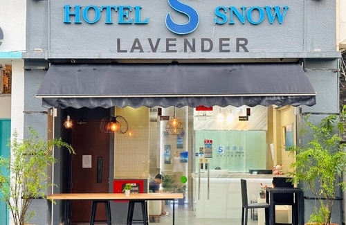 Lavender Hotel | Snow Hotel Lavender
