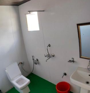 Leh Hotel | snow land wooden cottage