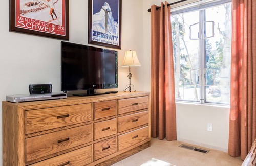 Mammoth Lakes Condo | Snowcreek 613 Phase IV