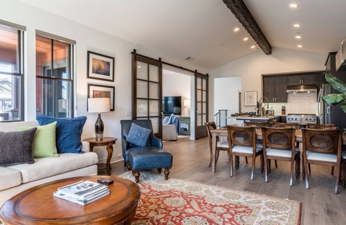 Mammoth Lakes House | Snowcreek Creekhouse #1321 - Newly Built 3Bed + Den, 3.5 Bath, 2 Car Garage Sleeps 8