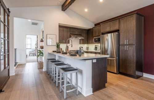 Mammoth Lakes House | Snowcreek Creekhouse #1321 - Newly Built 3Bed + Den, 3.5 Bath, 2 Car Garage Sleeps 8