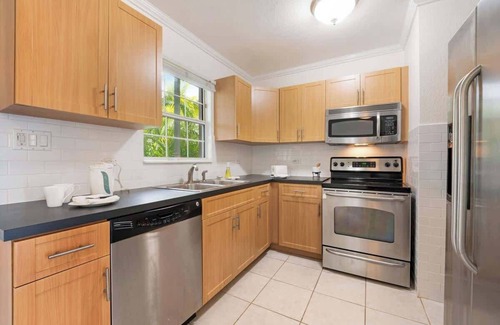 Seven Mile Beach Condo | Snug Harbour View #2 at 7 Mile Beach on Canal