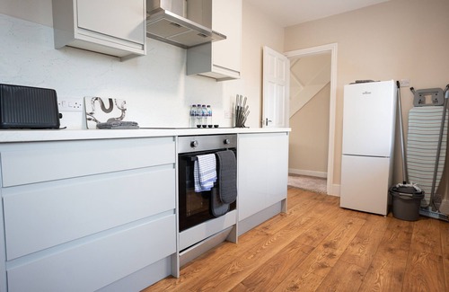 Falkirk House | Snug Modern Home in Falkirk