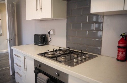 Wishaw House | Snug Modern House in Wishaw