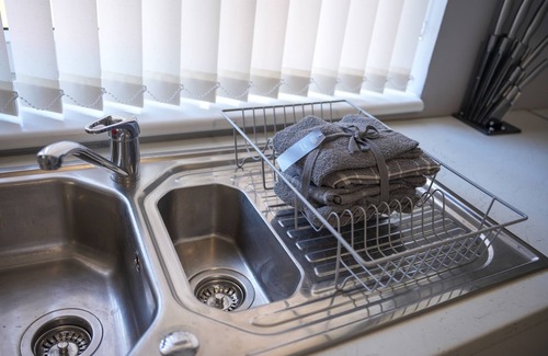 Wishaw House | Snug Modern House in Wishaw