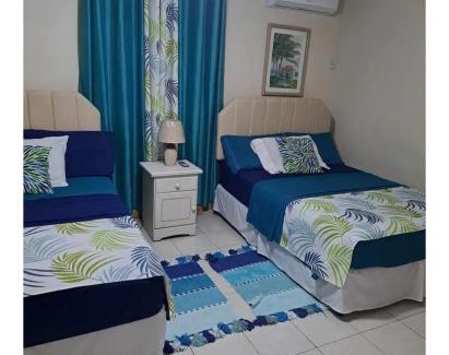 Goodland Apartment | So-neez Top floor apt