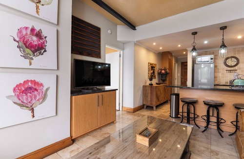 Stellenbosch Central Apartment | Soak in the Stellenbosch vibe from your own apartment with private balcony