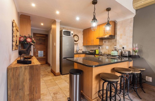 Stellenbosch Central Apartment | Soak in the Stellenbosch vibe from your own apartment with private balcony