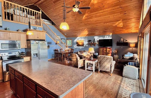 Irons House | Soaking Spot on Sand Lake, Irons