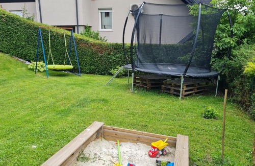 Slovenj Gradec House | Soba št. ena v Hotelu pri babici