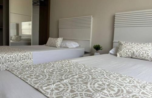 Tijucas House | Sobrado com garagem e churrasqueira