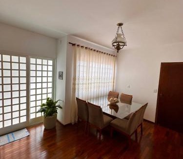 Botucatu House | Sobrado INTEIRO com todas as comodidades e ótima localização