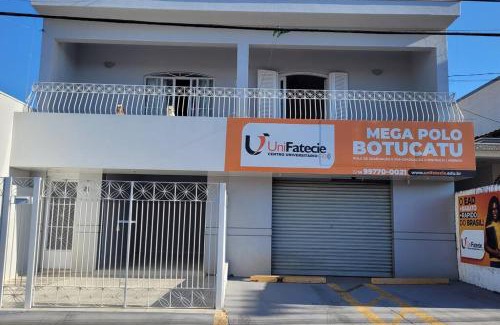 Botucatu House | Sobrado INTEIRO com todas as comodidades e ótima localização