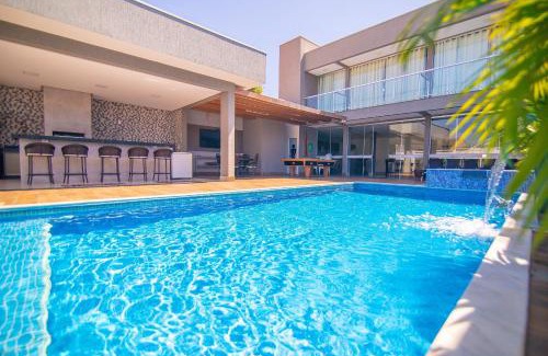 Setor Lagoa Quente House | Sobrado Luxuoso c/3 Suítes e Piscina Quente