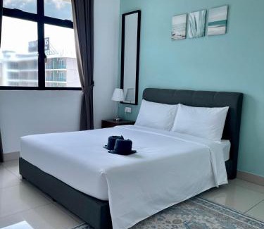 Bandar Penawar Apartment | Sofeya Desaru Guest House with Pool and Wifi