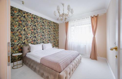 Oradea Apartment | Soho Luxe Hideaway