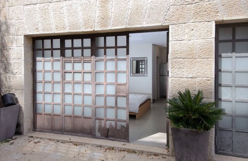 Mamilla Apartment | Sokolov Studio - Studio Apartment, Sleeps 2
