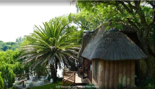 Lindequesdrif Other | Sola Gracia Log Cabin on the Vaal