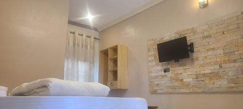 Entebbe House | Solace Guest House
