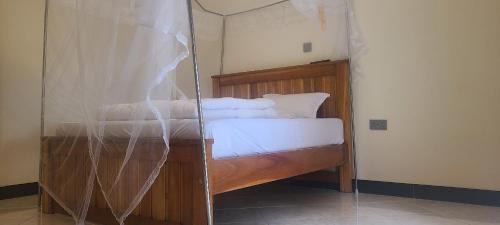Entebbe House | Solace Guest House