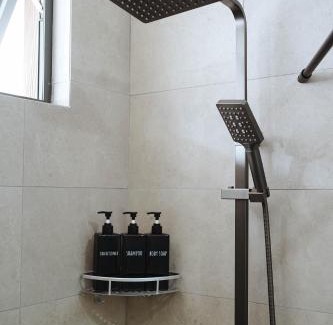 Saint Andrew Apartment | Solace III