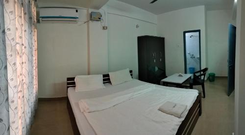 Beltola Bed & Breakfast | Solace Stay