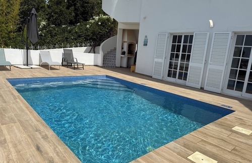 Loule House | Solar dos lírios 7-bedroom villa with pool 5 minutes from Vilamoura Marina