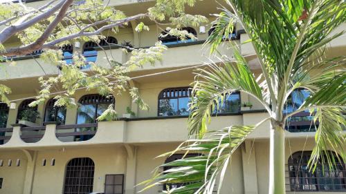 Centro Hotel | Solimar Inn Suites