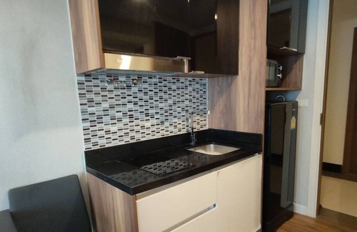 South Pattaya Condo | Solo travelers who want to vacation in Pattaya for a short term.
