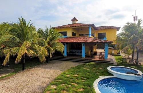 Pochomil House | Solyar Luxury Spanish Beachfront Home