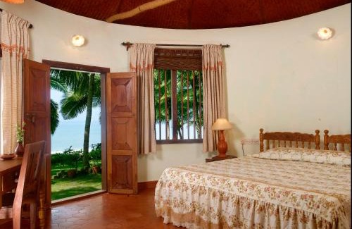 Chowara Resort | Soma Manaltheeram Ayurveda BeachVillage