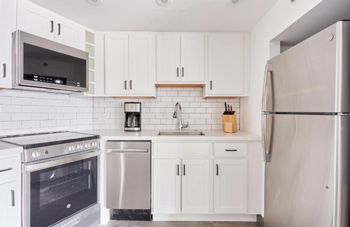 Logan Square Apartment | Sonder at The Terrace
