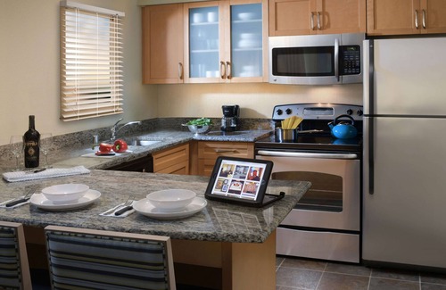 Blue Ash Hotel | Sonesta ES Suites Cincinnati - Blue Ash