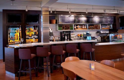 Waldron Hotel | Sonesta Select Kansas City Airport Tiffany Springs
