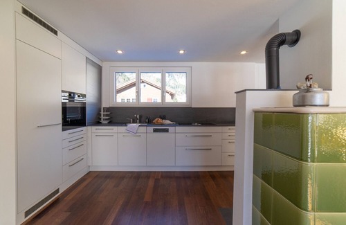 Wildhaus Ski Chalet | Sonnhalde 5-room holiday home with mountain view