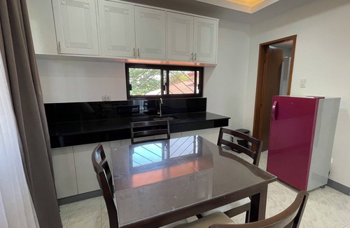 Cordova House | Sonrisa - Golden Meadows by Hiverooms