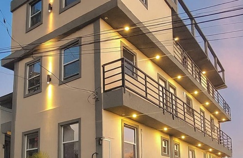 St. George's Apartment | Soothing 2-bedroom apartment with AC in Saint George's
